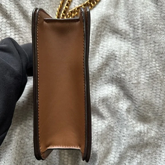 Tory Burch Britten Bag with Woven Design. New without tags. No dustbag - Picture 2 of 6